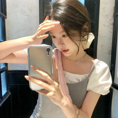 女警察